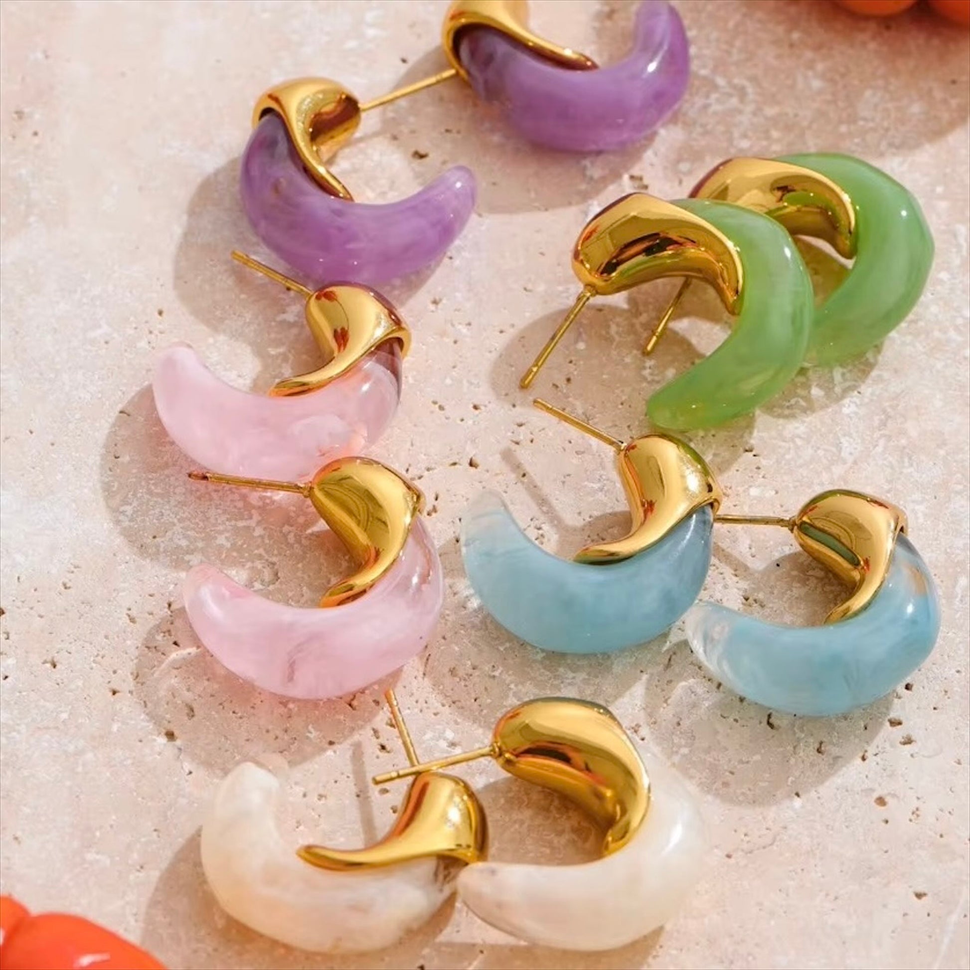 Boucles d'oreilles femmes en acier inoxydable avec pierres naturelles colorées pour un style élégant et moderne.
