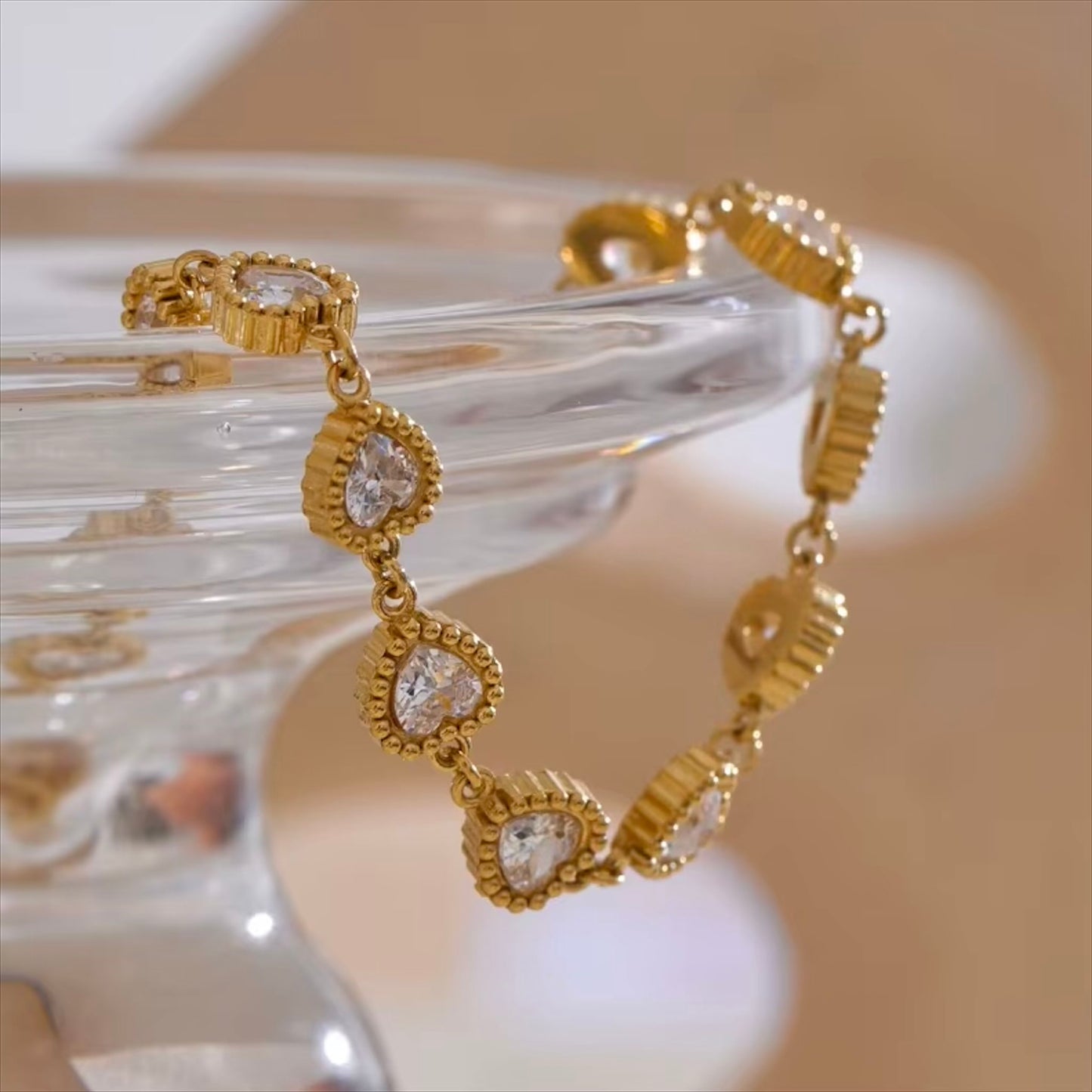 Bracelet tennis cœurs en acier inoxydable plaqué or/PVD argent, CZ pavés, 17cm (6,9-10,1 pouces), 8,5g – duo Saint-Valentin doré/argenté Bijoux Prestige.