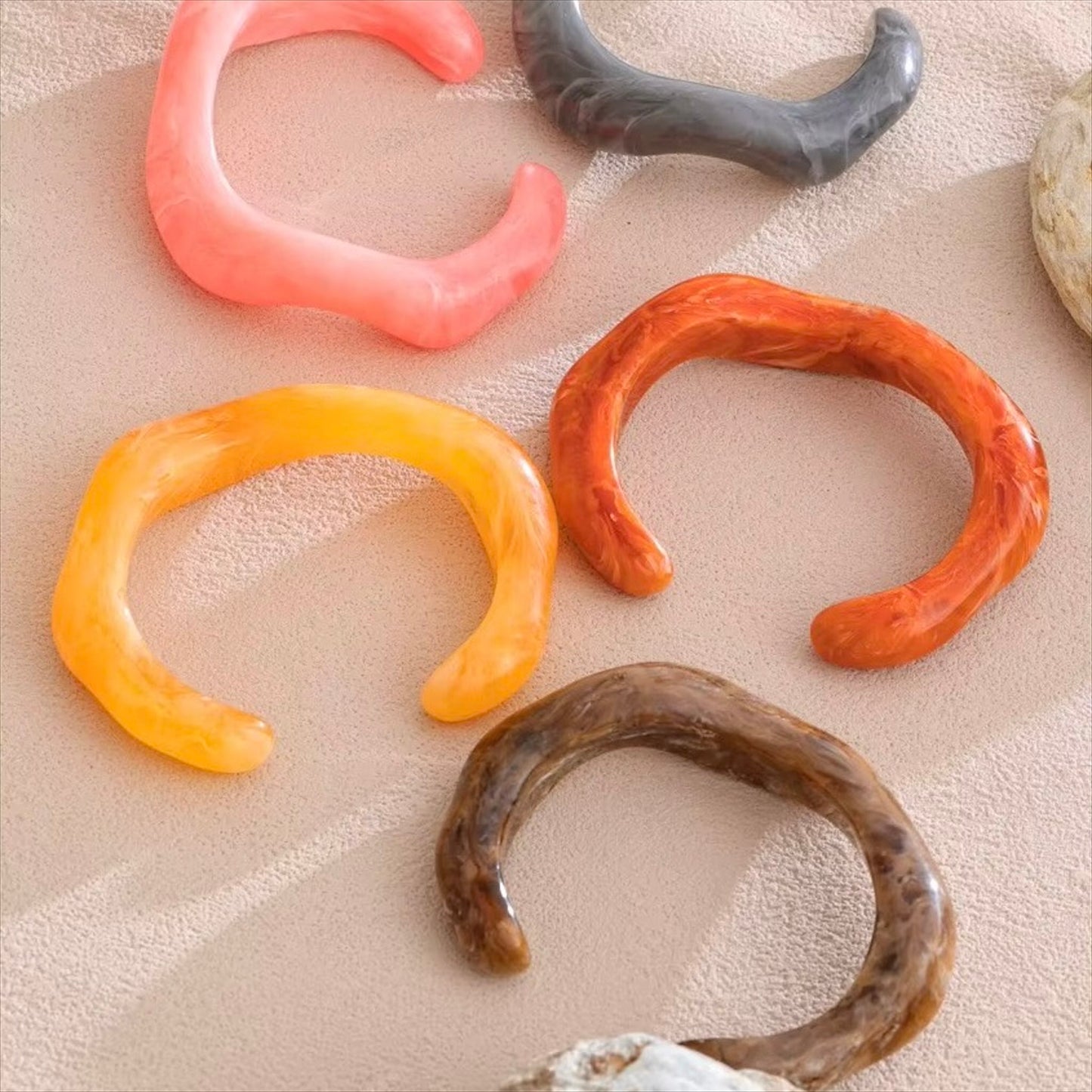 Bracelets jonc résine colorée femme, tendance moderne multicolore – Bijoux Prestige