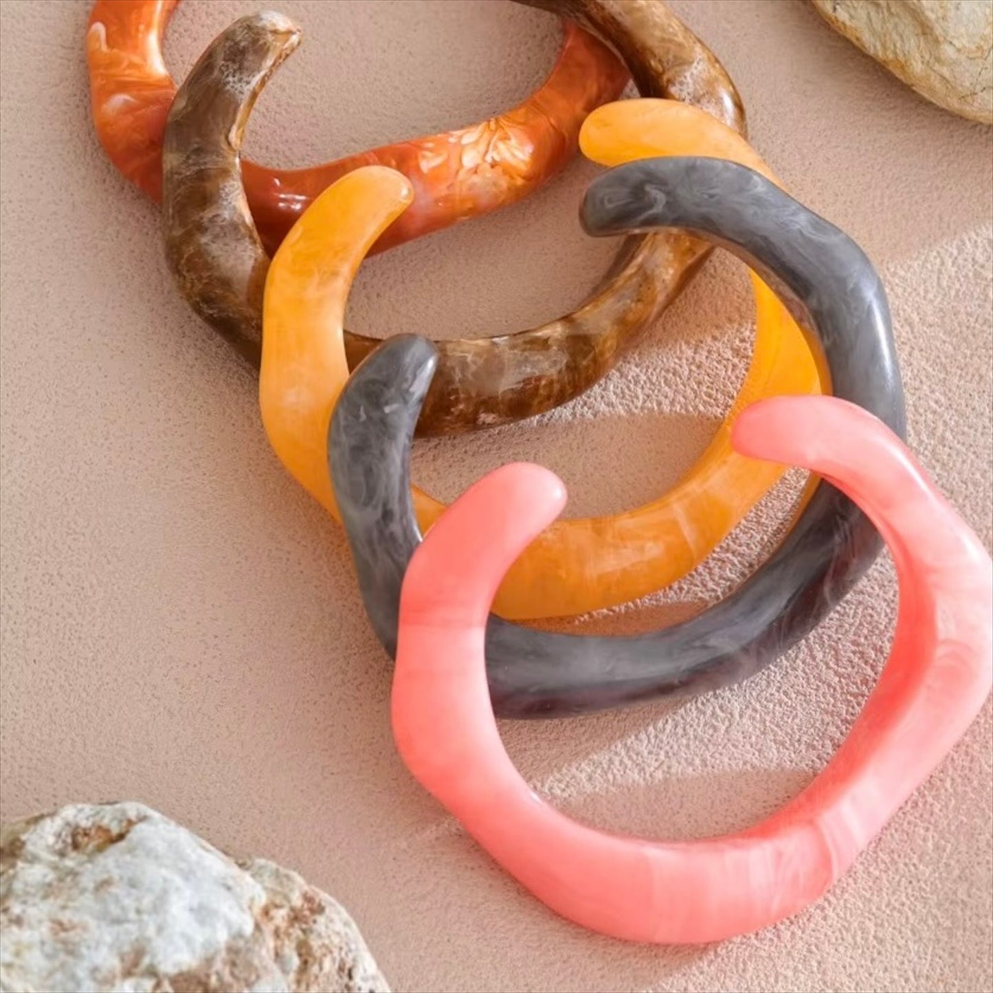 Bracelets jonc résine colorée femme, tendance moderne multicolore – Bijoux Prestige