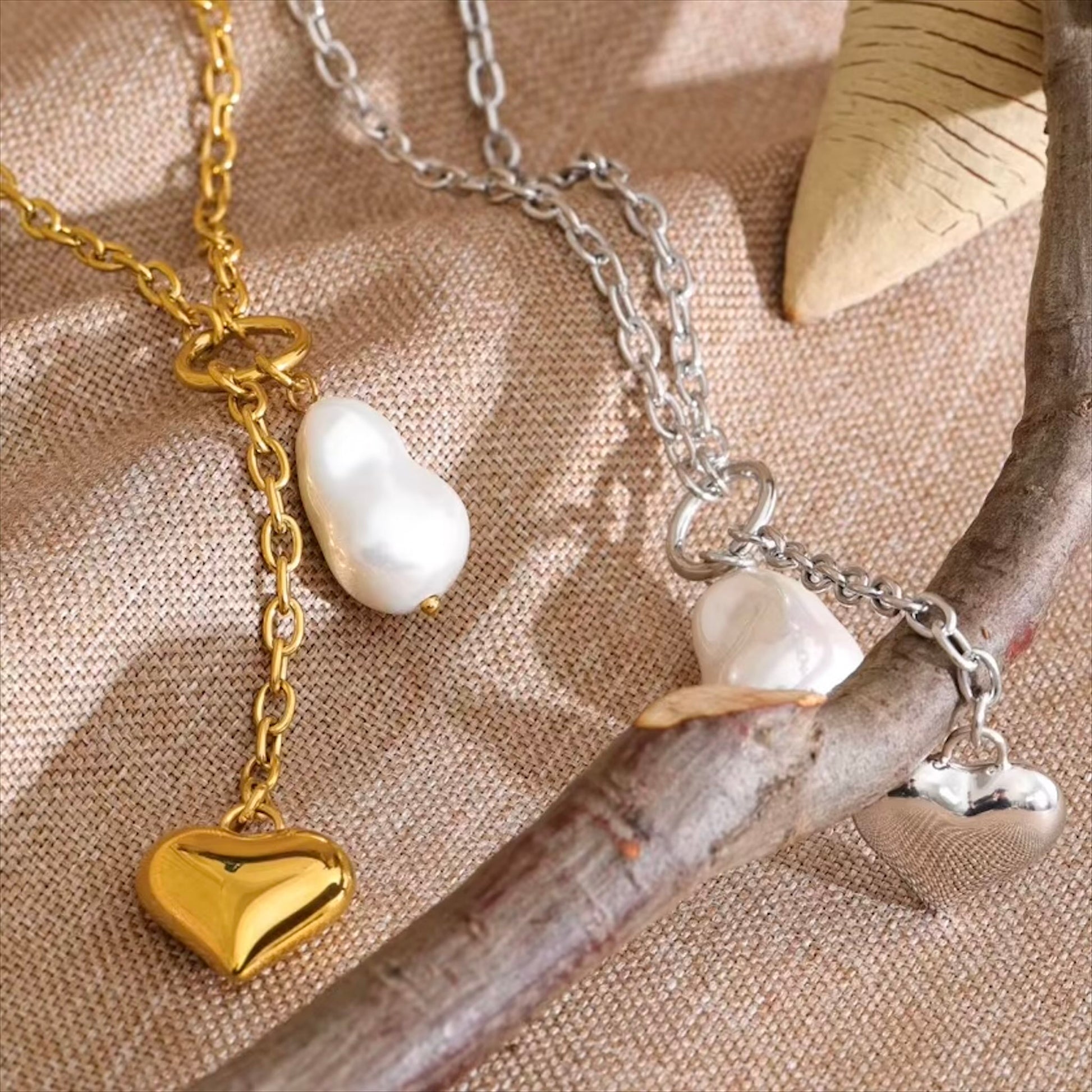 Collier cœur et perle imitation en acier inoxydable plaqué or/PVD argent, chaîne 40cm (15,7-19,7 pouces), 19,5g – duo Saint-Valentin doré/argenté Bijoux Prestige.