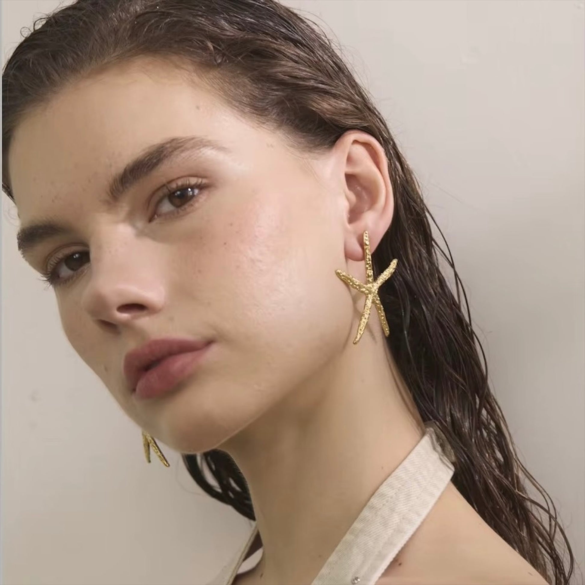 Boucles d'oreilles étoile de mer en acier inoxydable doré et argenté, inspiration marine, pour femme élégante - Bijoux Prestige