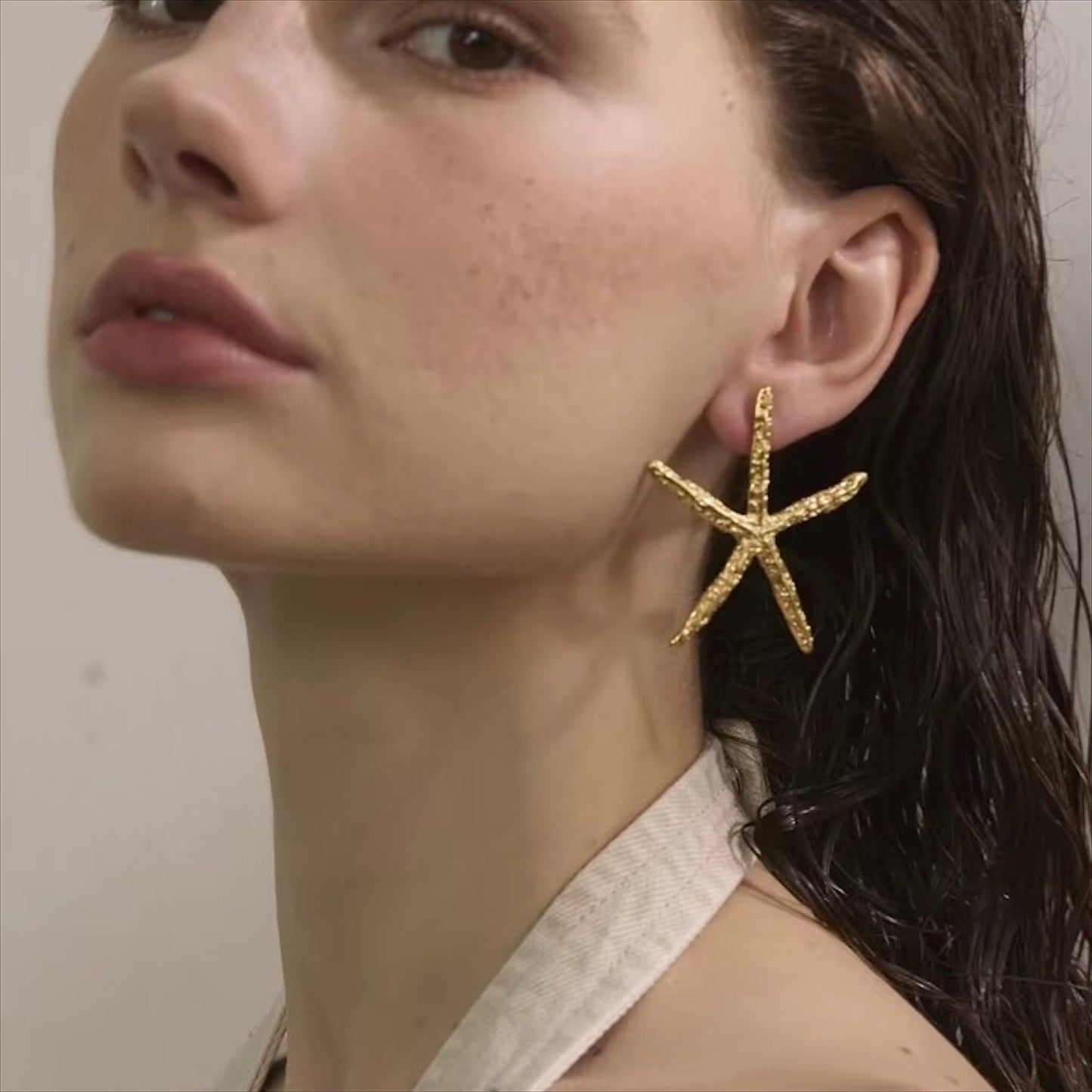 Boucles d'oreilles étoile de mer en acier inoxydable doré et argenté, inspiration marine, pour femme élégante - Bijoux Prestige