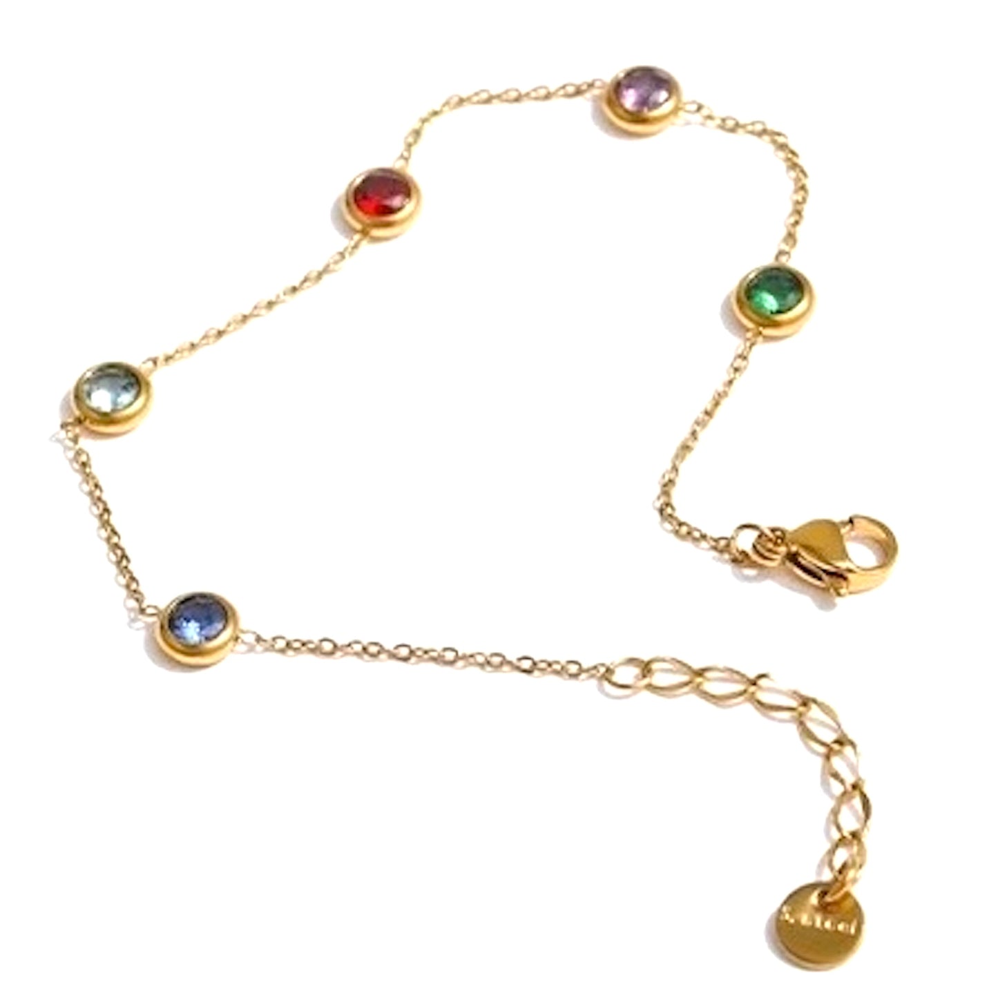 Bracelet fin doré en acier inoxydable avec pampilles pierres colorées, bijou délicat et tendance pour femme.